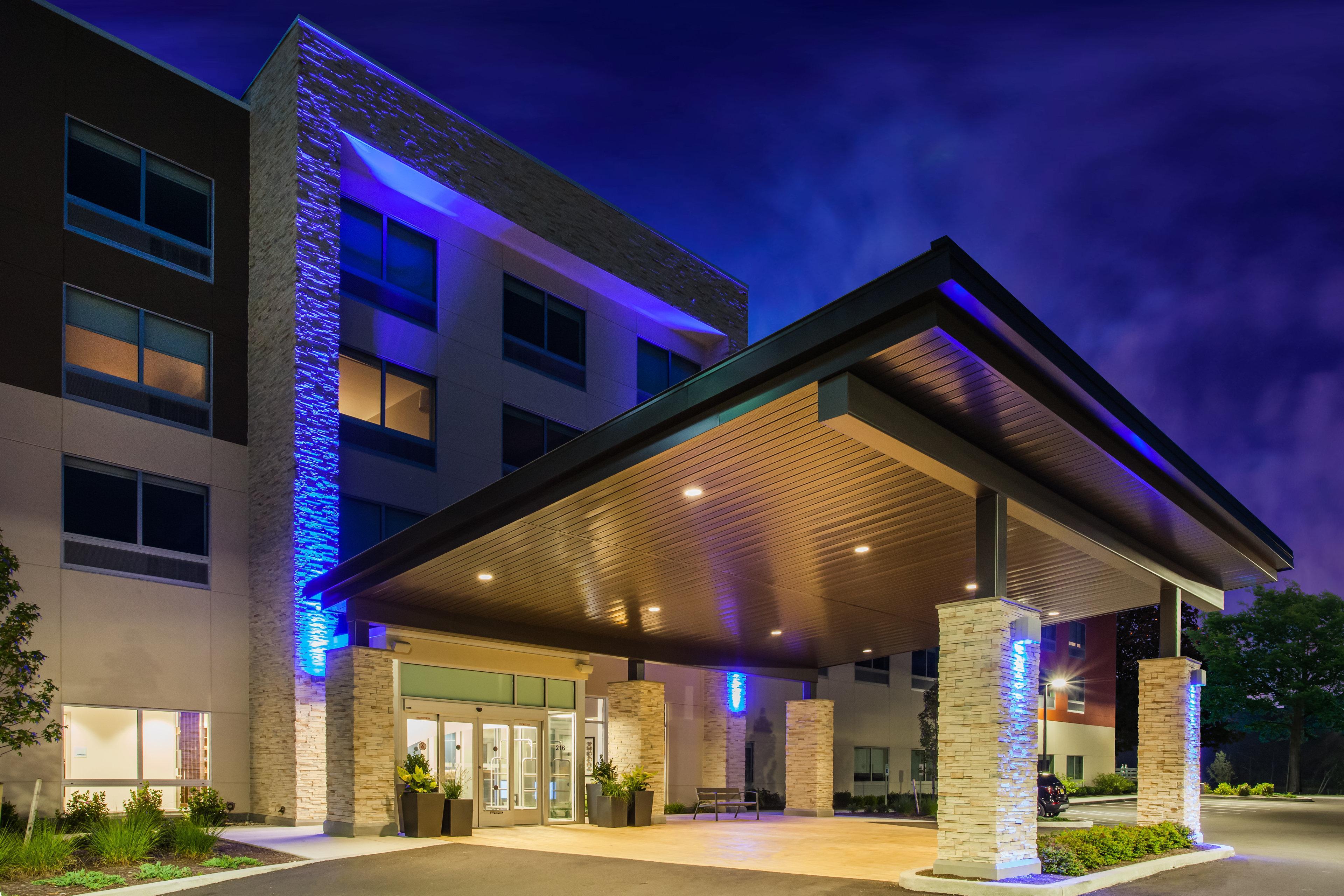 Holiday Inn Express Queensbury-Lake George Area By Ihg Extérieur photo